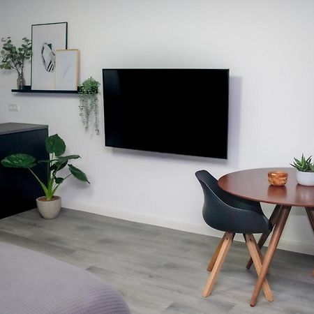 Port 1 - Exklusives City Apartment เบรเมอร์ฮาเฟิน ภายนอก รูปภาพ