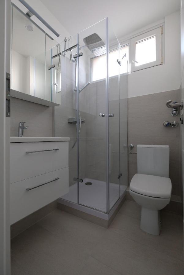 Port 1 - Exklusives City Apartment เบรเมอร์ฮาเฟิน ภายนอก รูปภาพ