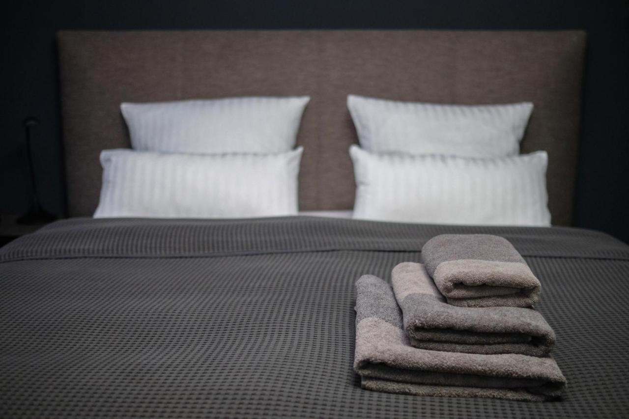 Port 1 - Exklusives City Apartment เบรเมอร์ฮาเฟิน ภายนอก รูปภาพ